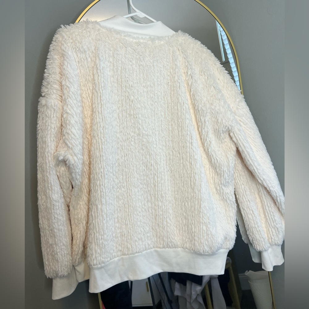 Crown & ivy sweater